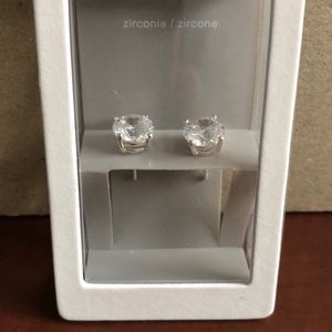 Zirconia Stud Earrings Silver